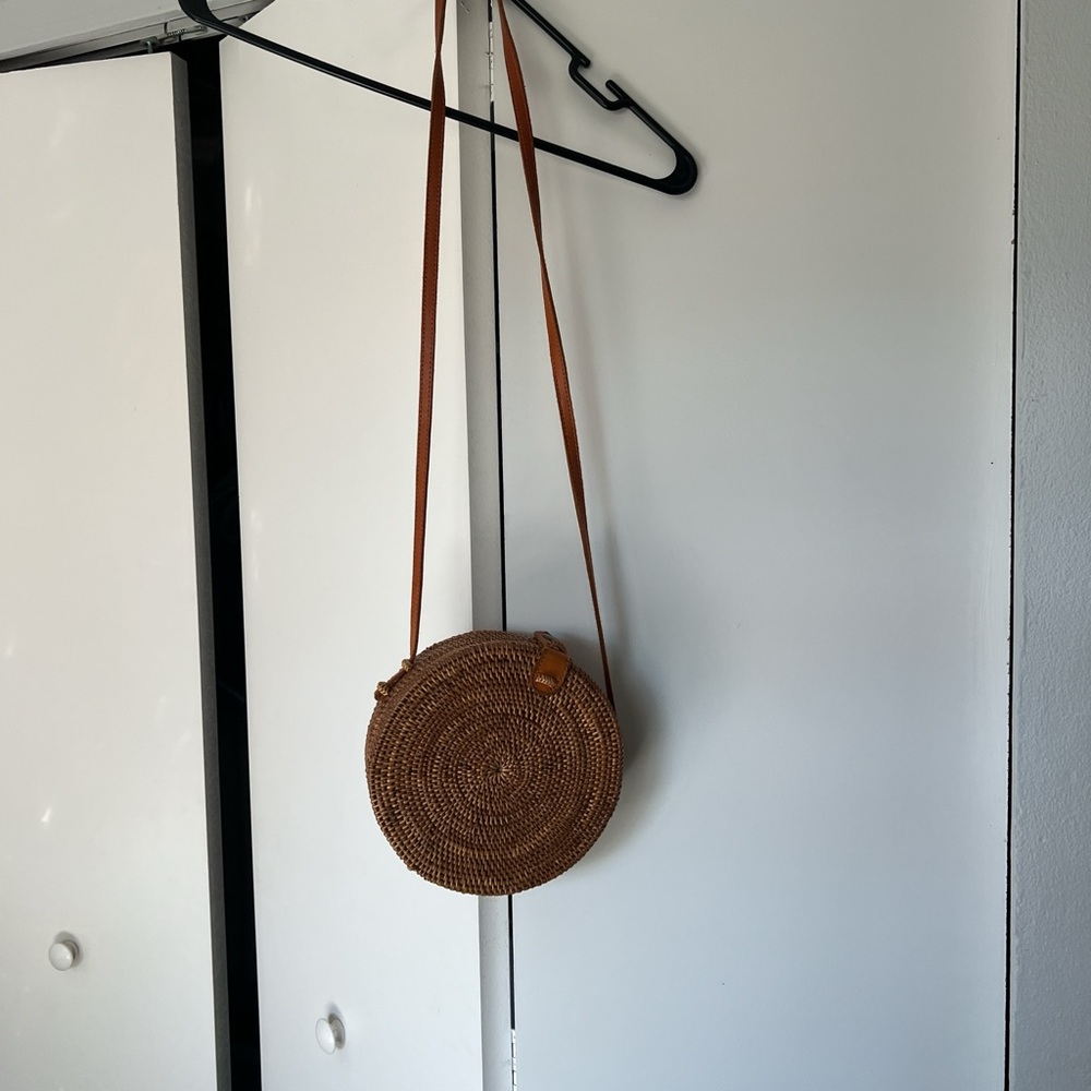 Wicker cross body bag
